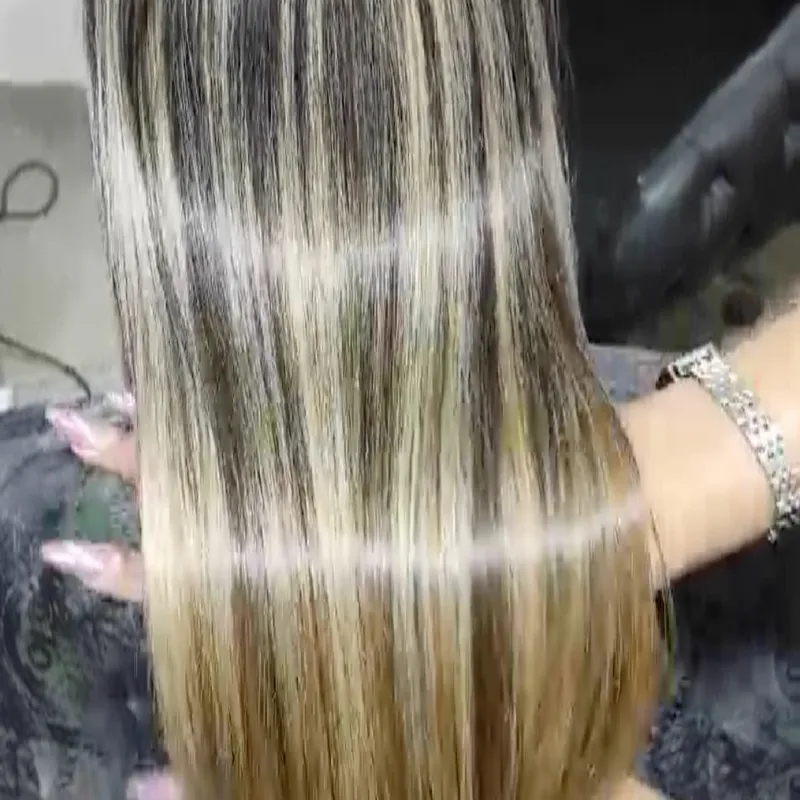 کراتین واحیای موی دکلره و کشسان 